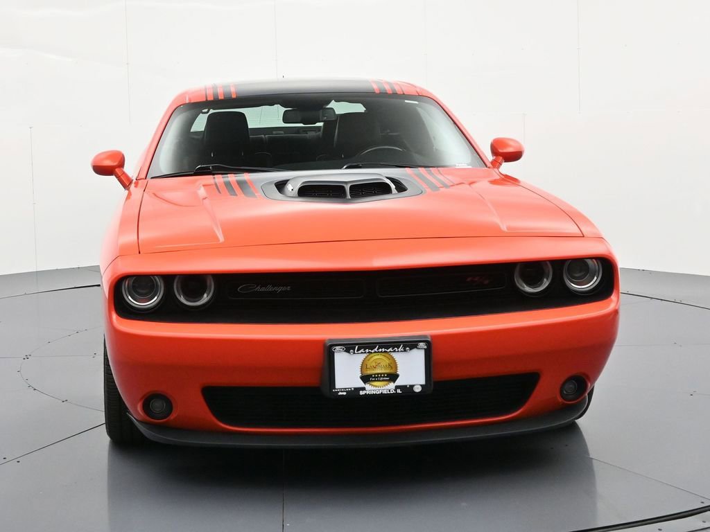 Used 2017 Dodge Challenger R/T Plus image 3