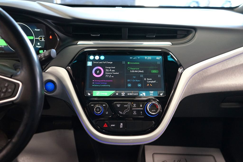 Used 2018 Chevrolet Bolt Premier w/ Driver Confidence II Package FWD image 7