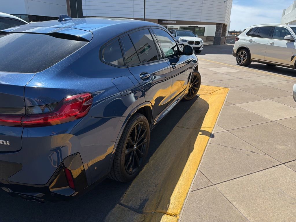 Used 2023 BMW X4 M40i w/ Premium Package image 4