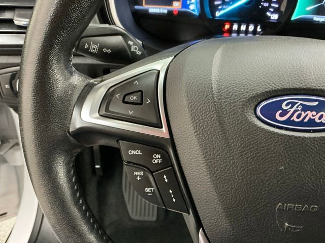 Used 2019 Ford Fusion Energi Titanium FWD image 27