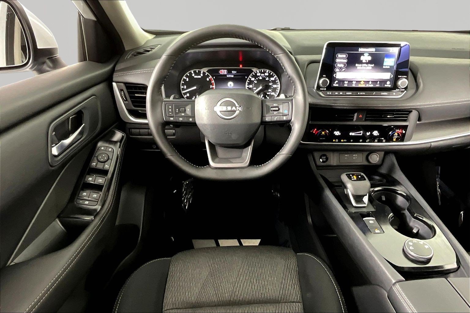 New 2026 Nissan Rogue SV w/ Cold Weather Package AWD/4WD image 9