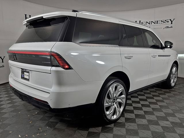 New 2025 Lincoln Navigator Reserve image 4