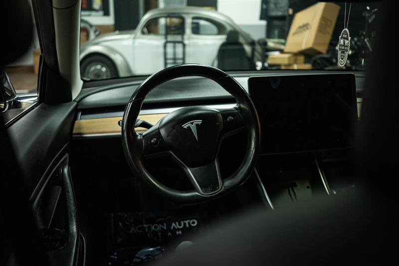 Used 2018 Tesla Model 3 Long Range AWD/4WD image 16