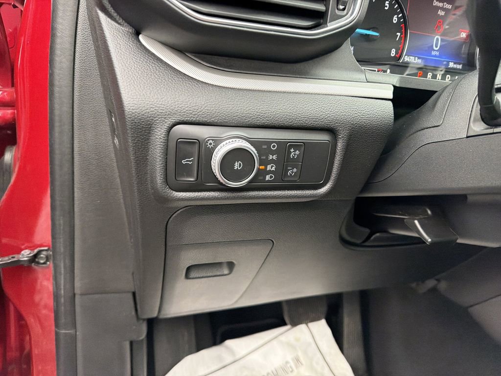Used 2022 Ford Explorer XLT w/ Equipment Group 202A image 17