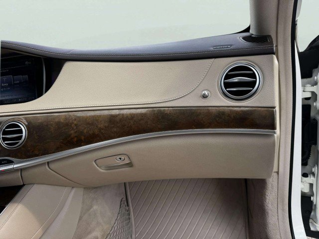 Used 2017 Mercedes-Benz S 550 Sedan image 57