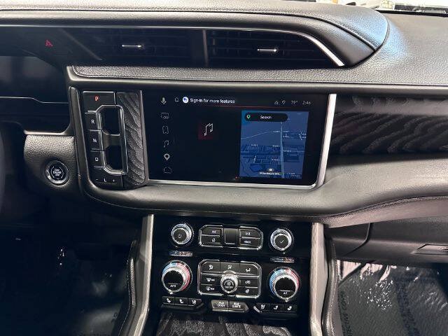 Used 2023 GMC Yukon XL Denali w/ Denali Reserve Package AWD/4WD image 17