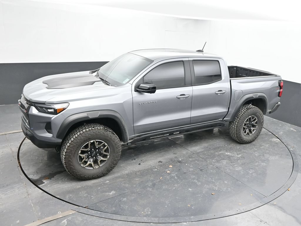 Used 2024 Chevrolet Colorado ZR2 w/ ZR2 Convenience Package III AWD/4WD image 36