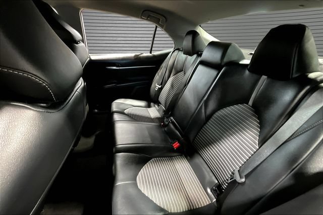 Used 2023 Toyota Camry SE FWD image 21