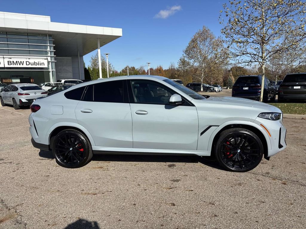 New 2026 BMW X6 xDrive40i image 8