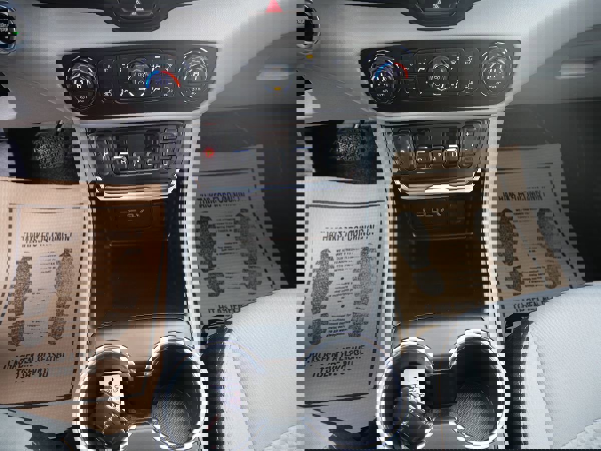 Used 2018 GMC Terrain SLE w/ Driver Convenience Package image 13