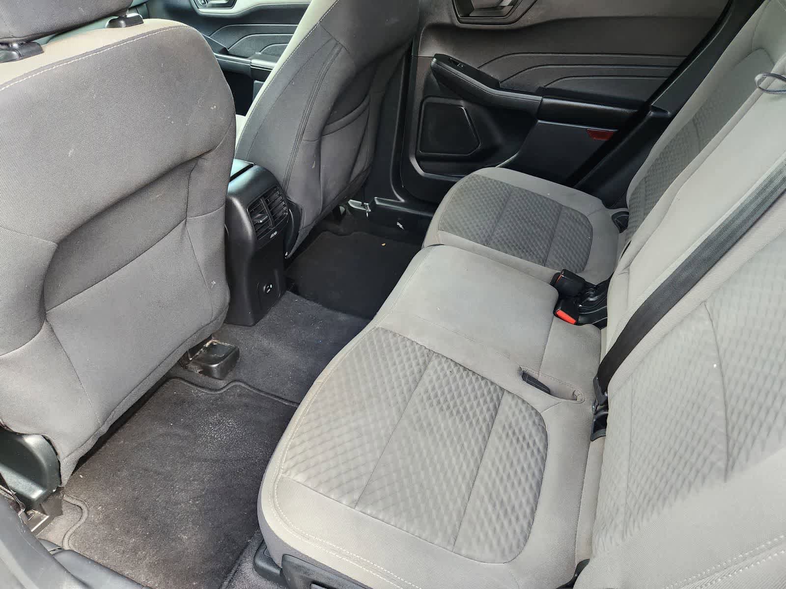 Used 2022 Ford Escape SE w/ SE Sport Appearance Package FWD image 27