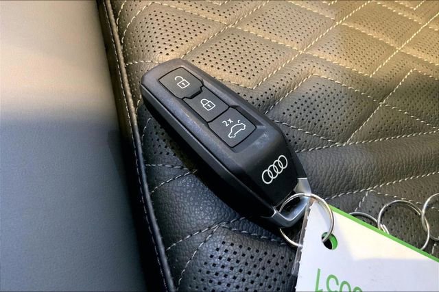 Certified 2025 Audi SQ5 Premium Plus image 12