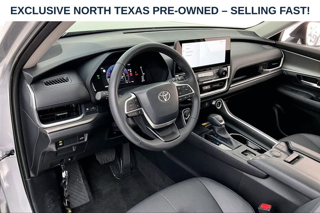 Used 2025 Toyota Grand Highlander FWD image 17