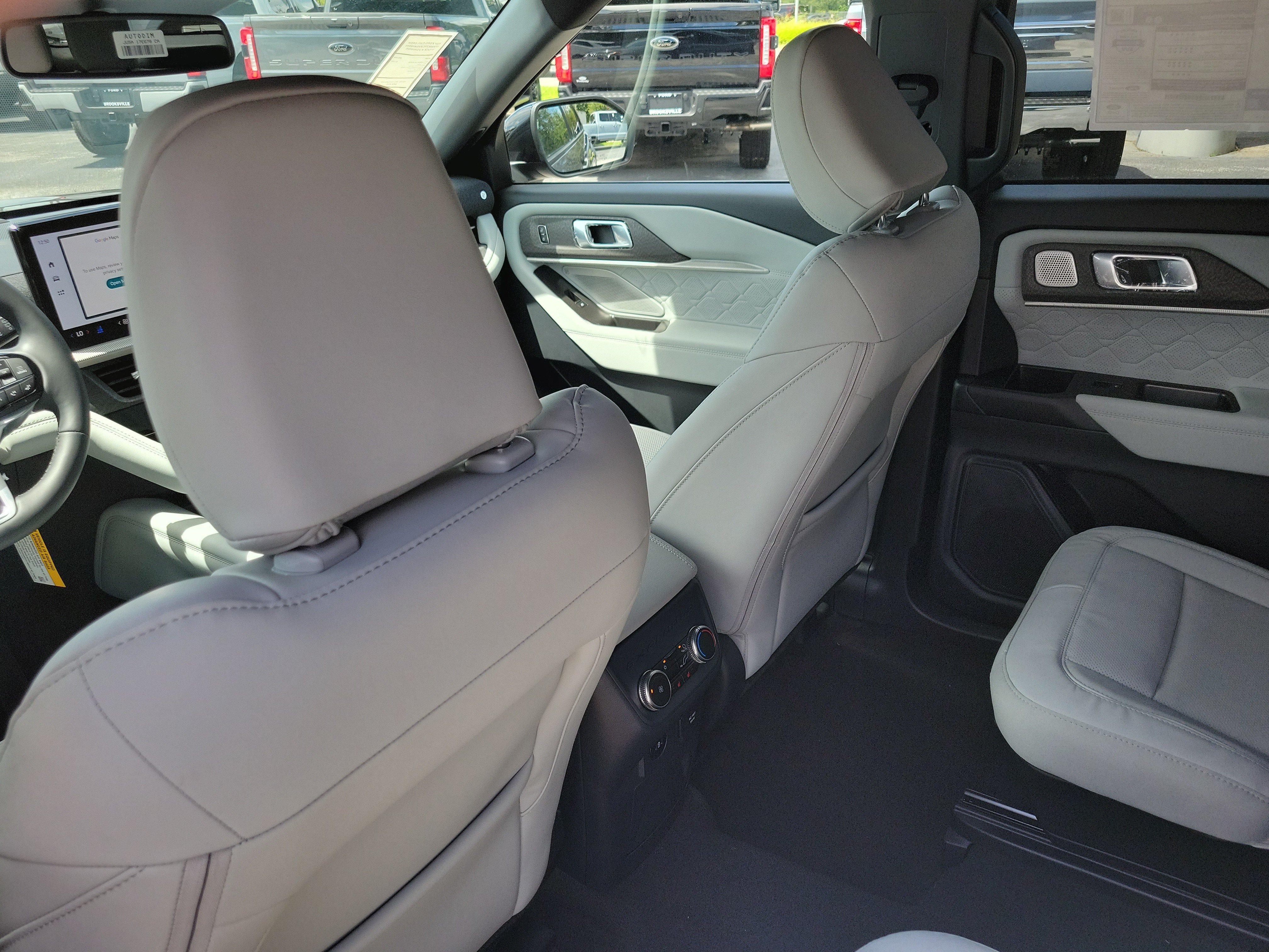 New 2027 Ford Explorer Platinum w/ 3.0L Ultimate Package RWD image 20