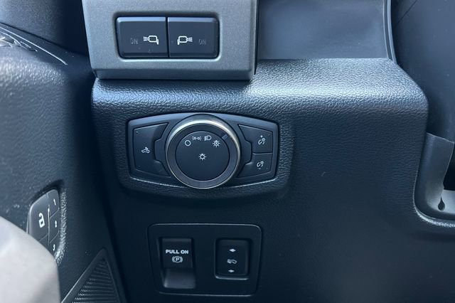 Used 2019 Ford F150 Raptor w/ Equipment Group 802A Luxury image 31