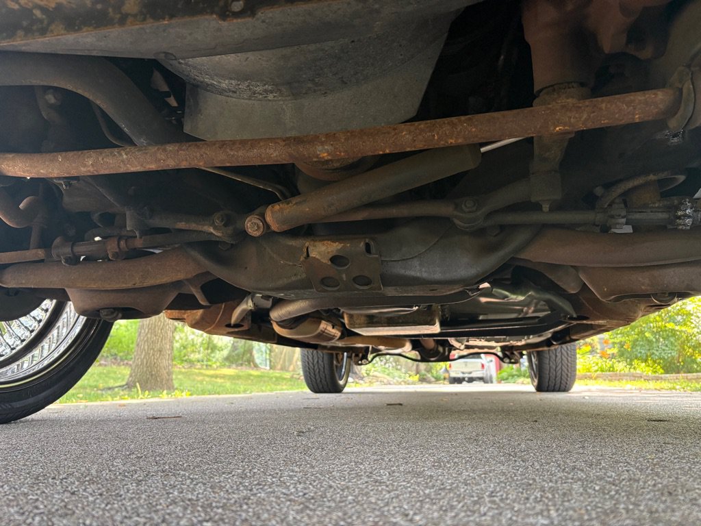 Used 1992 Cadillac Brougham RWD image 25