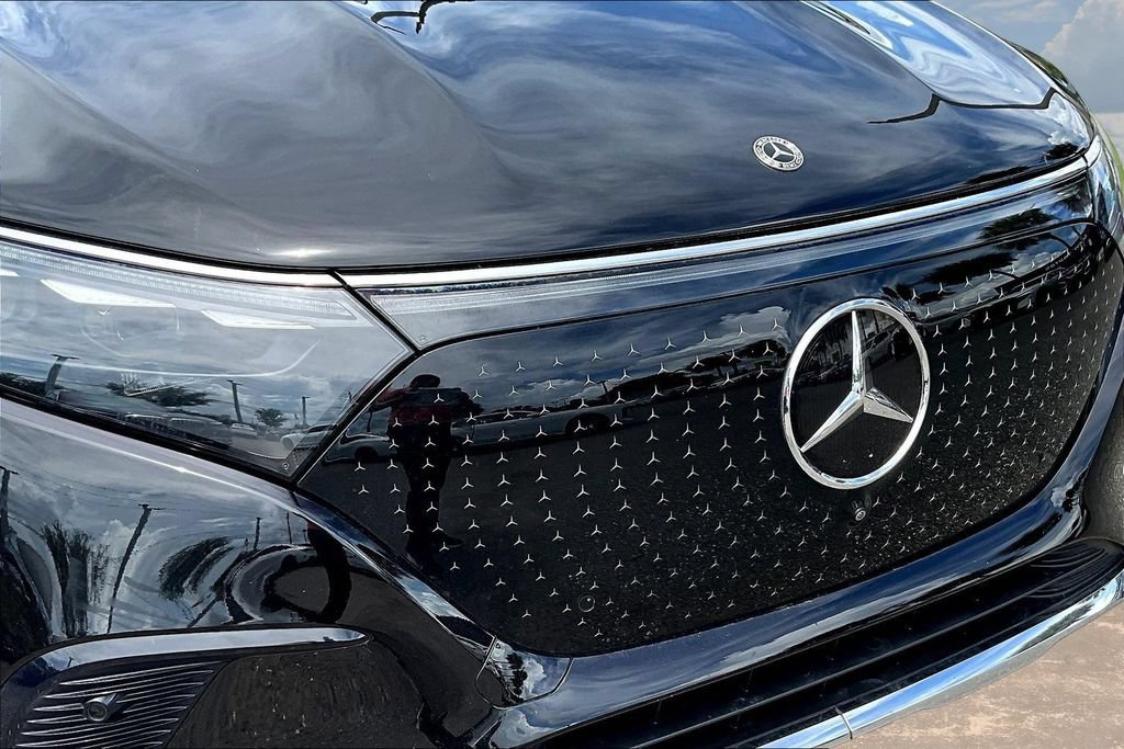 Used 2023 Mercedes-Benz EQS 450+ 4MATIC SUV image 32