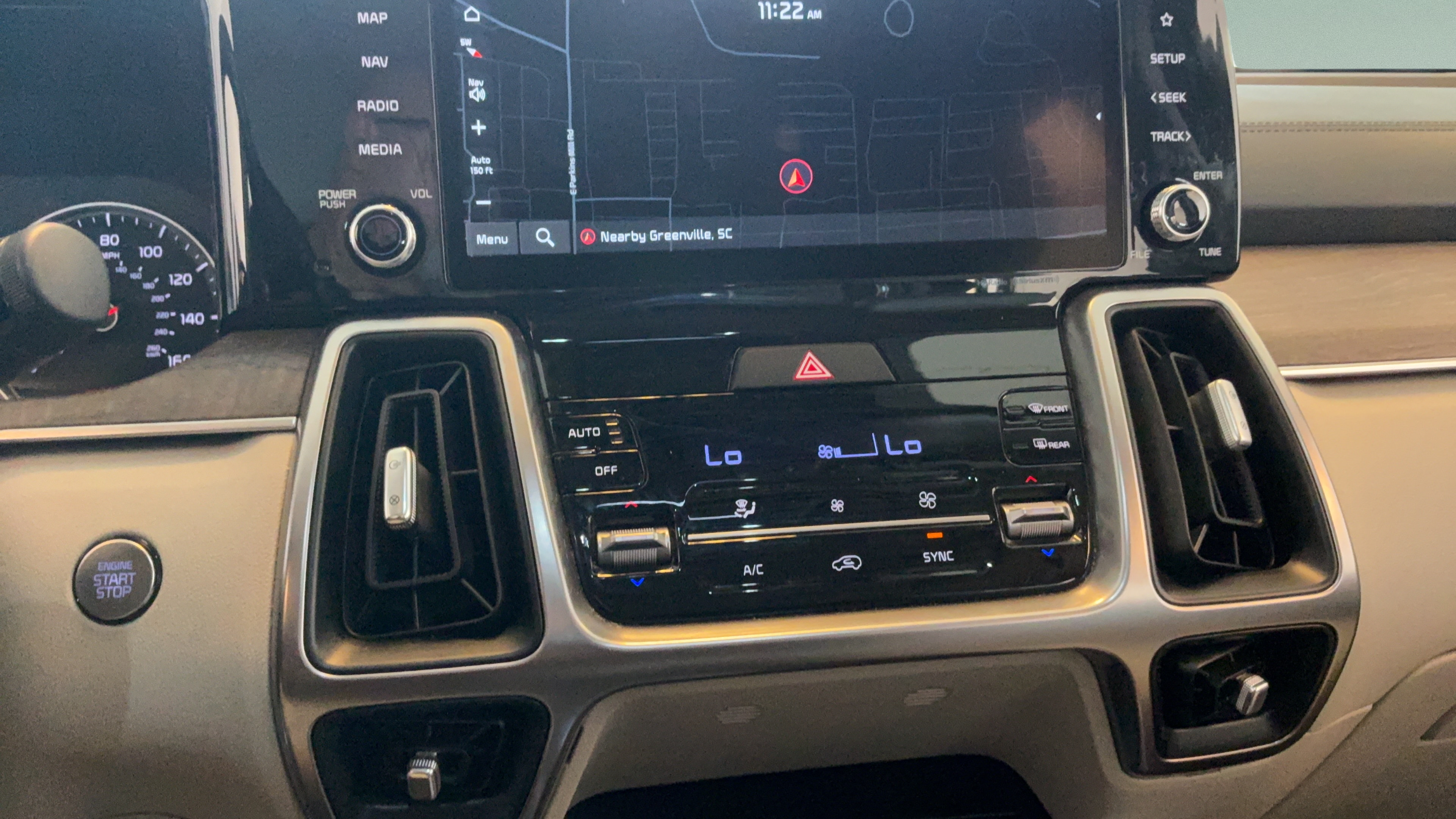 Used 2023 Kia Sorento S w/ Panoramic Sunroof Package AWD/4WD image 15