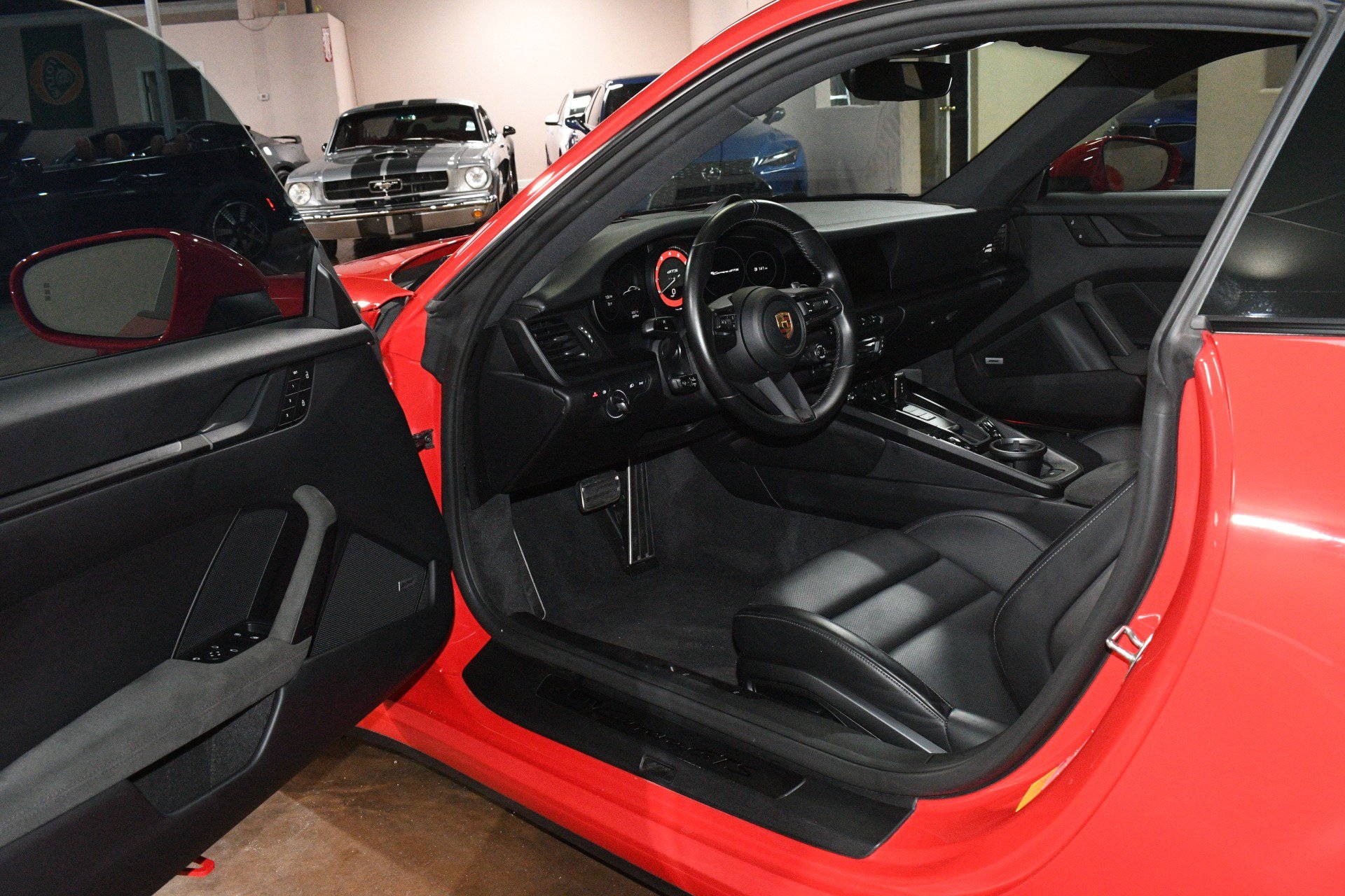 Used 2022 Porsche 911 Carrera GTS RWD image 47