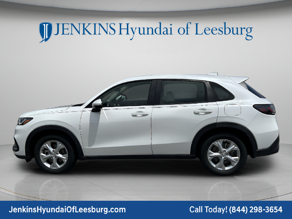 Used 2025 Honda HR-V LX image 9