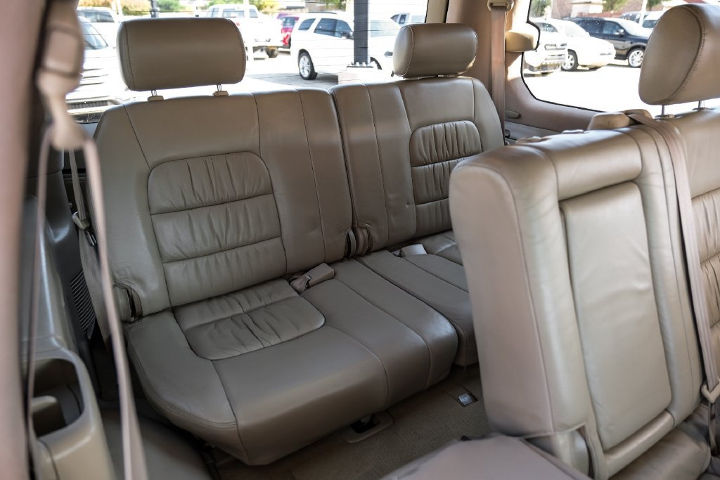 Used 2005 Lexus LX 470 4WD image 45