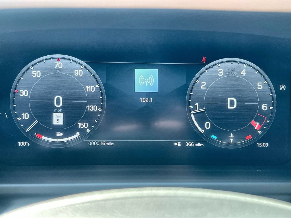 New 2026 Land Rover Defender 110 X-Dynamic SE AWD/4WD image 22