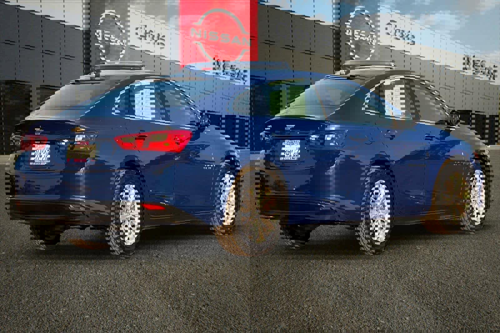 Used 2023 Chevrolet Malibu LT video 3