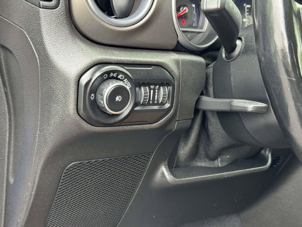 Used 2020 Jeep Wrangler Unlimited Rubicon AWD/4WD image 10