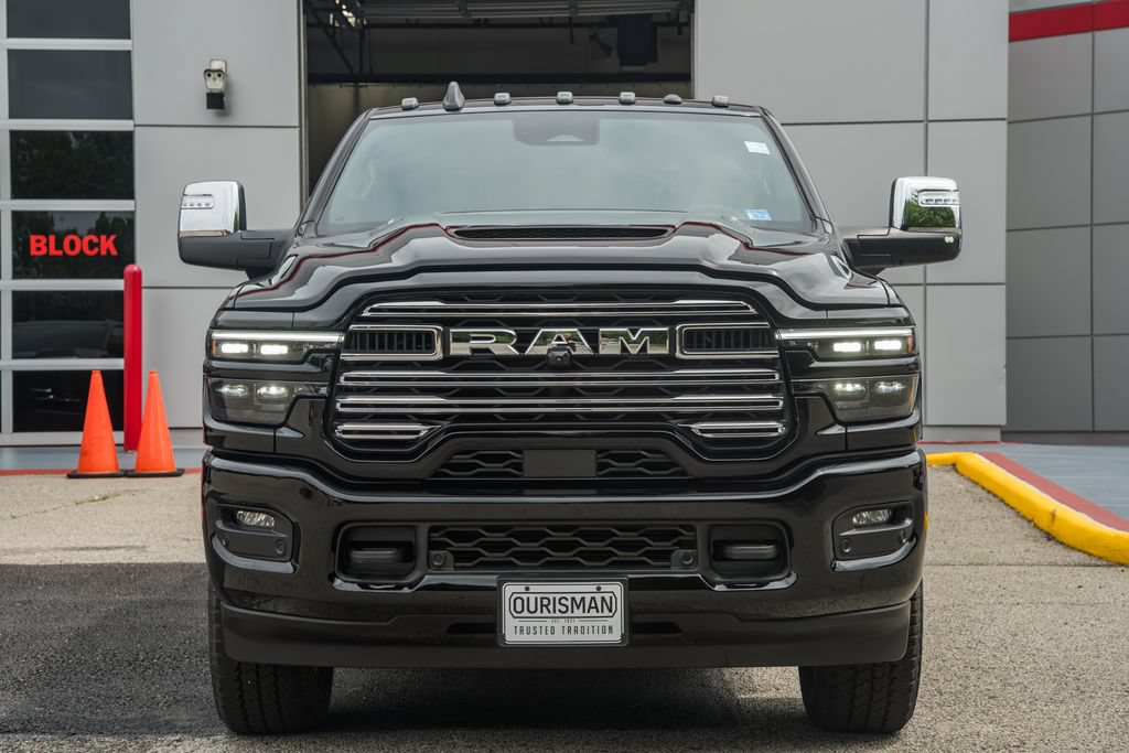 New 2026 RAM 2500 Laramie AWD/4WD image 2