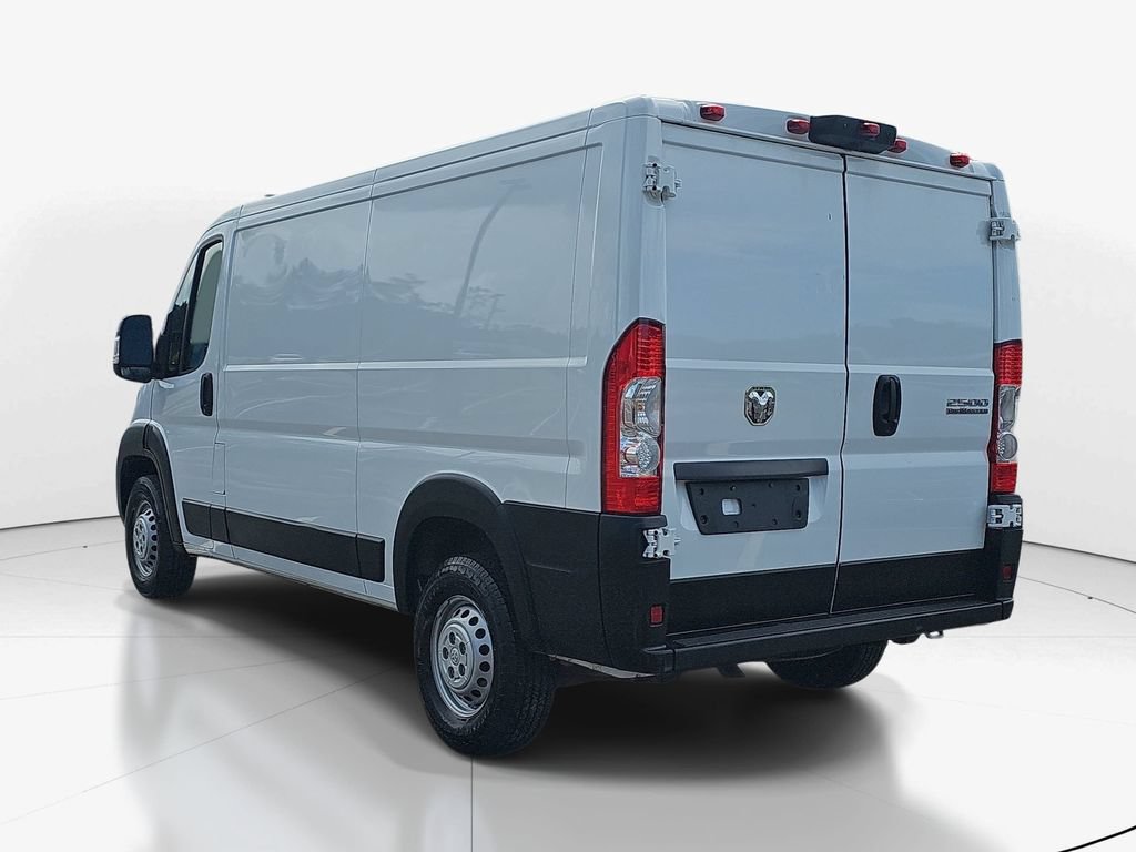 Used 2025 RAM ProMaster 2500 w/ Convenience Group FWD image 8