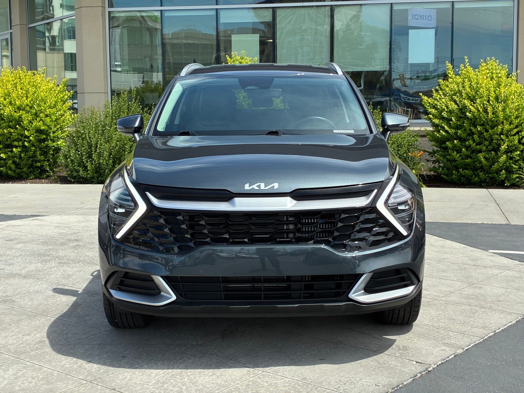 Used 2025 Kia Sportage EX AWD/4WD image 11