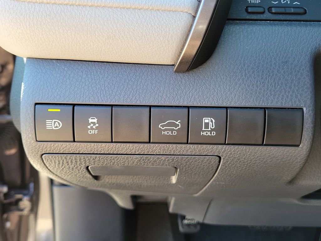 Used 2023 Toyota Camry SE w/ Convenience Package FWD image 20