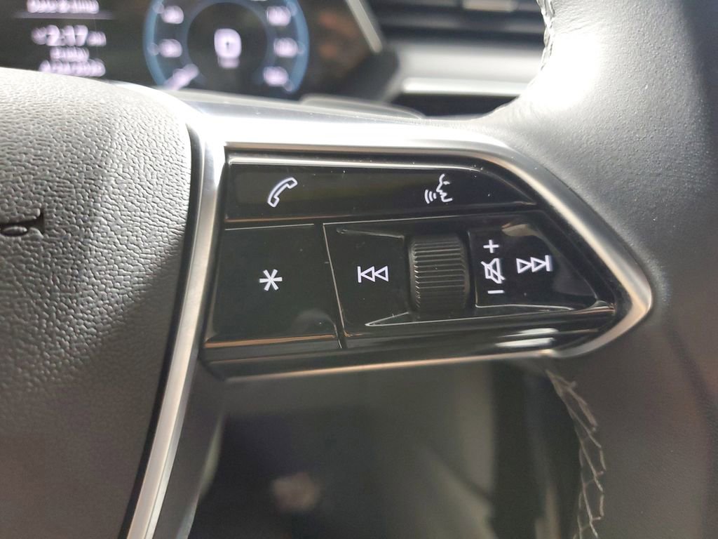 Certified 2024 Audi Q8 e-tron Prestige w/ Prestige Package AWD/4WD image 28