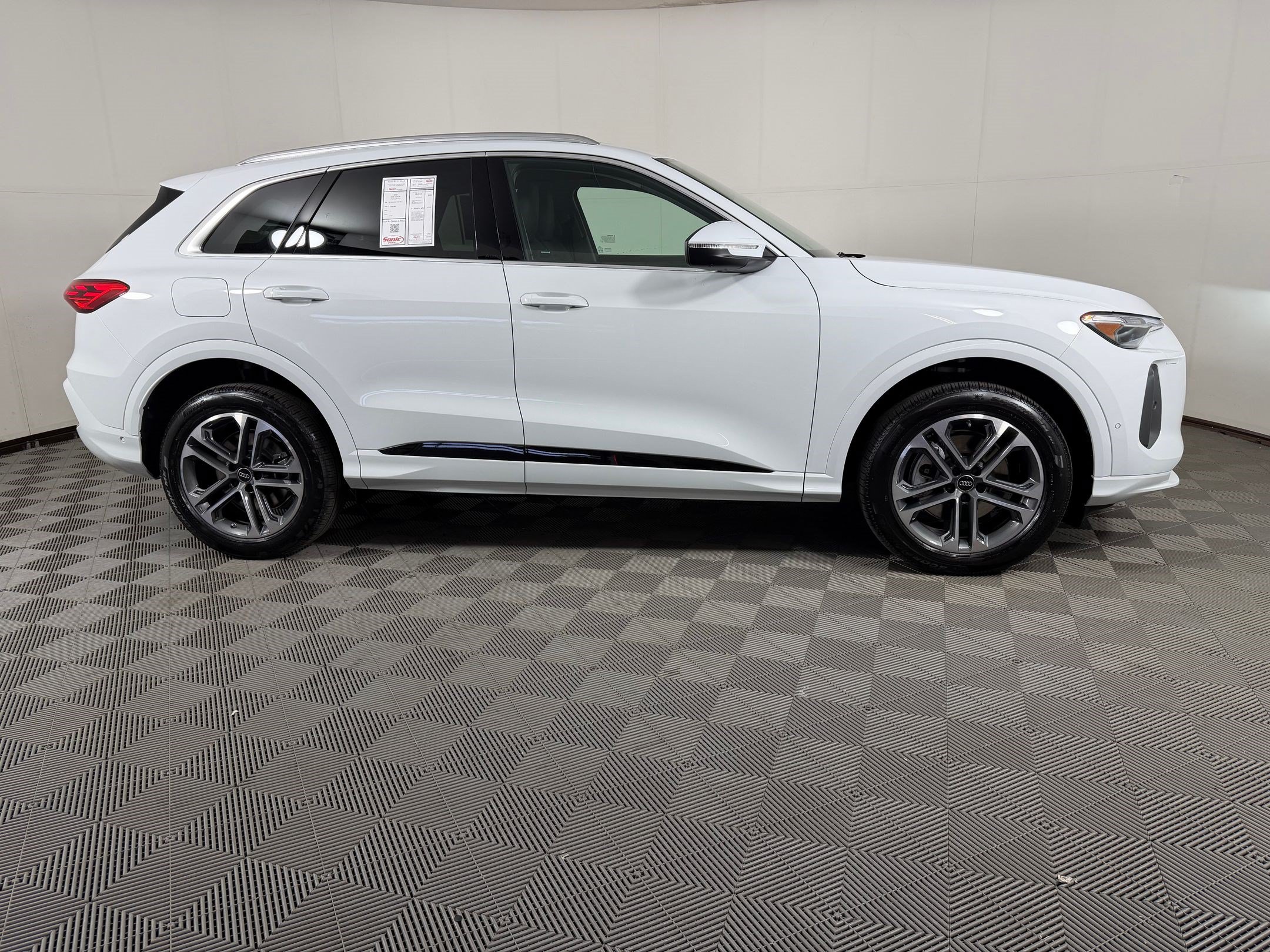 New 2026 Audi Q5 Premium Plus AWD/4WD image 8