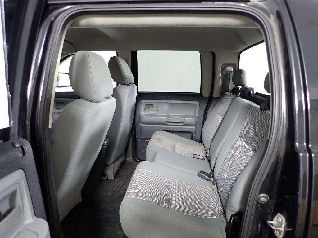 Used 2011 Dodge Dakota Big Horn w/ Skid Plate Group AWD/4WD image 28