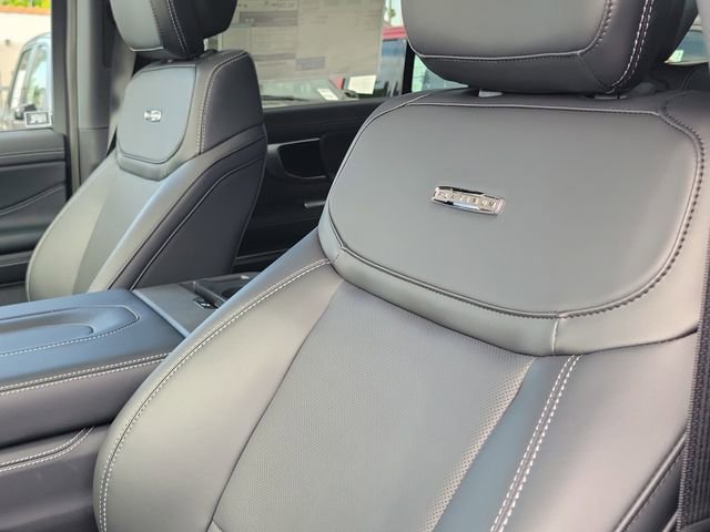 New 2026 Ford Expedition Platinum w/ Stealth Appearance Package AWD/4WD image 15