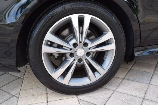 Used 2014 Mercedes-Benz E 250 BlueTEC Sedan image 84