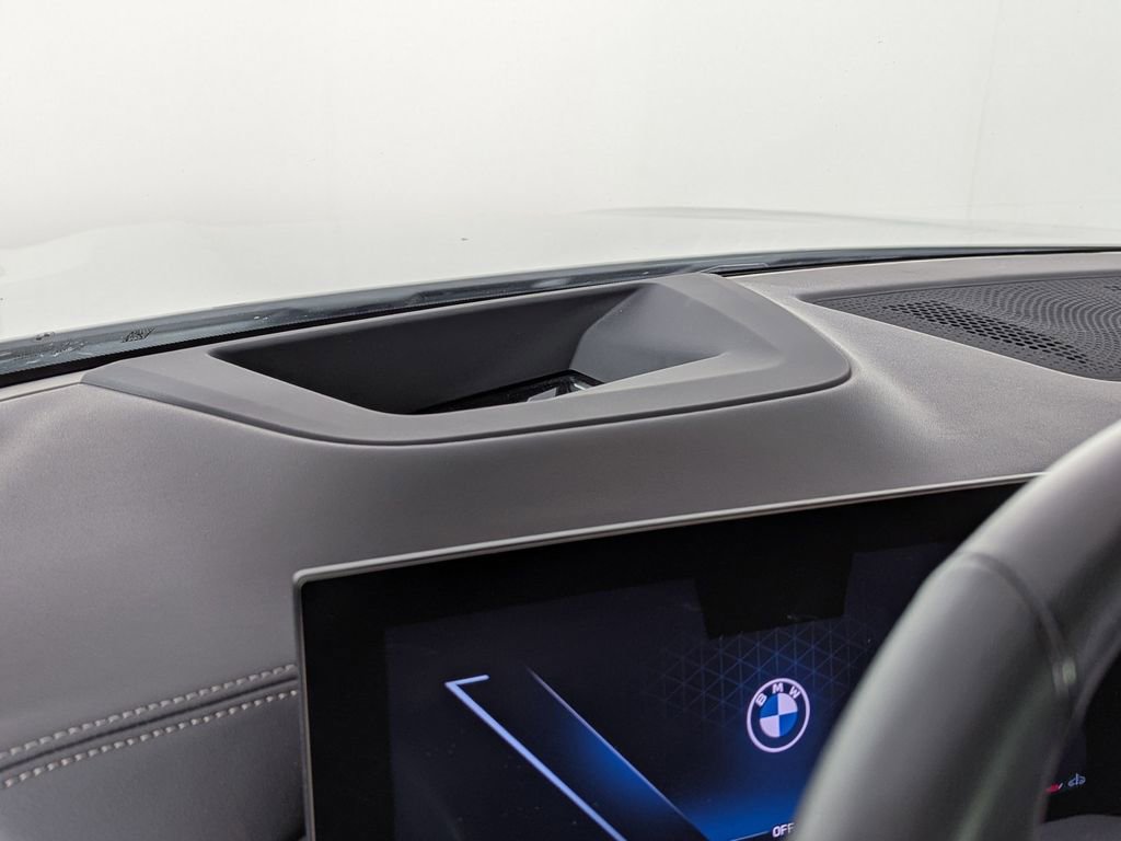 Used 2023 BMW X7 xDrive40i image 15