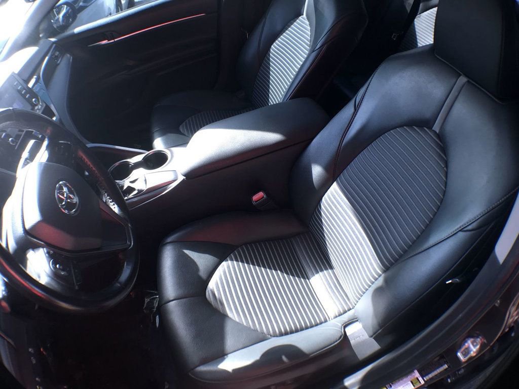 Used 2021 Toyota Camry SE image 14