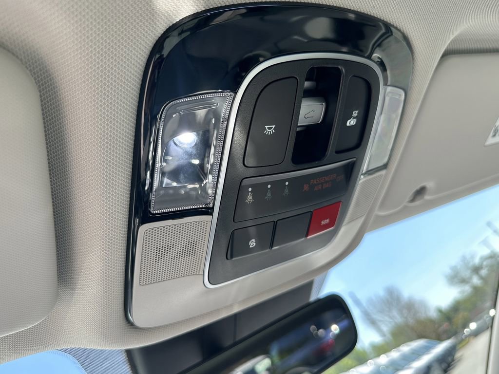 Used 2024 Hyundai Tucson Limited image 33