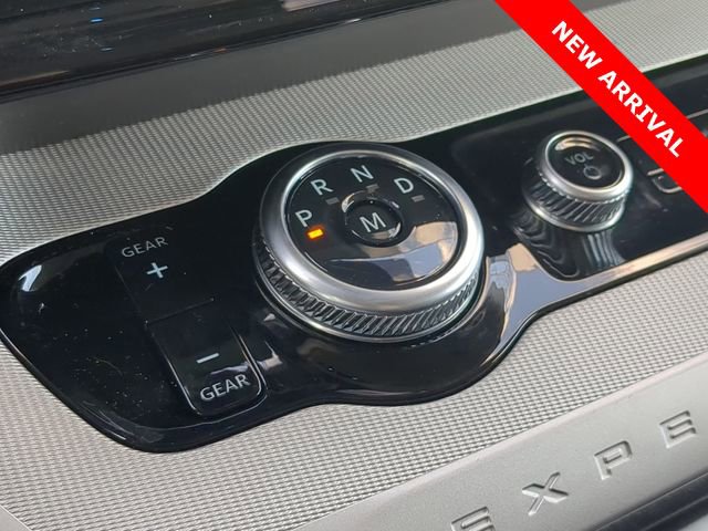 Used 2025 Ford Expedition Max Active AWD/4WD image 12