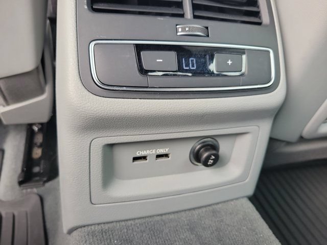 Used 2019 Audi A4 2.0T Premium Plus w/ Premium Plus Package FWD image 17