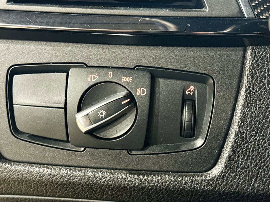 Used 2018 BMW M3 Base image 11