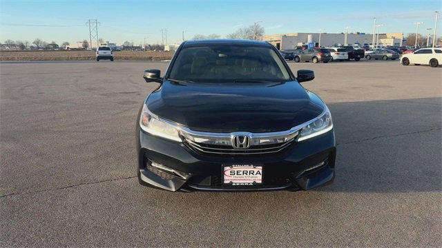 Used 2017 Honda Accord EX-L image 3