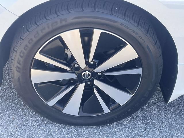 Used 2021 Nissan Altima 2.5 SV w/ SV Premium Package FWD image 11