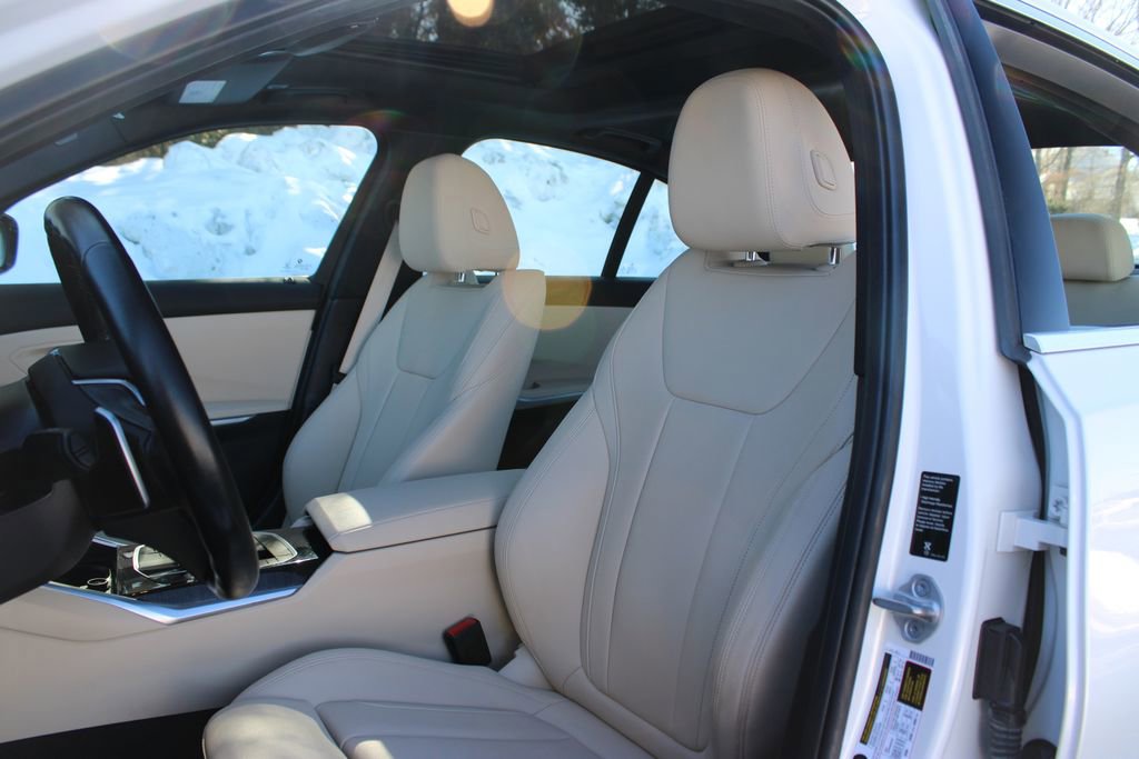 Used 2021 BMW 330i xDrive Sedan w/ Convenience Package AWD/4WD image 13