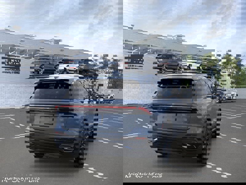 New 2026 Lincoln Nautilus Premier w/ Equipment Group 102A image 8