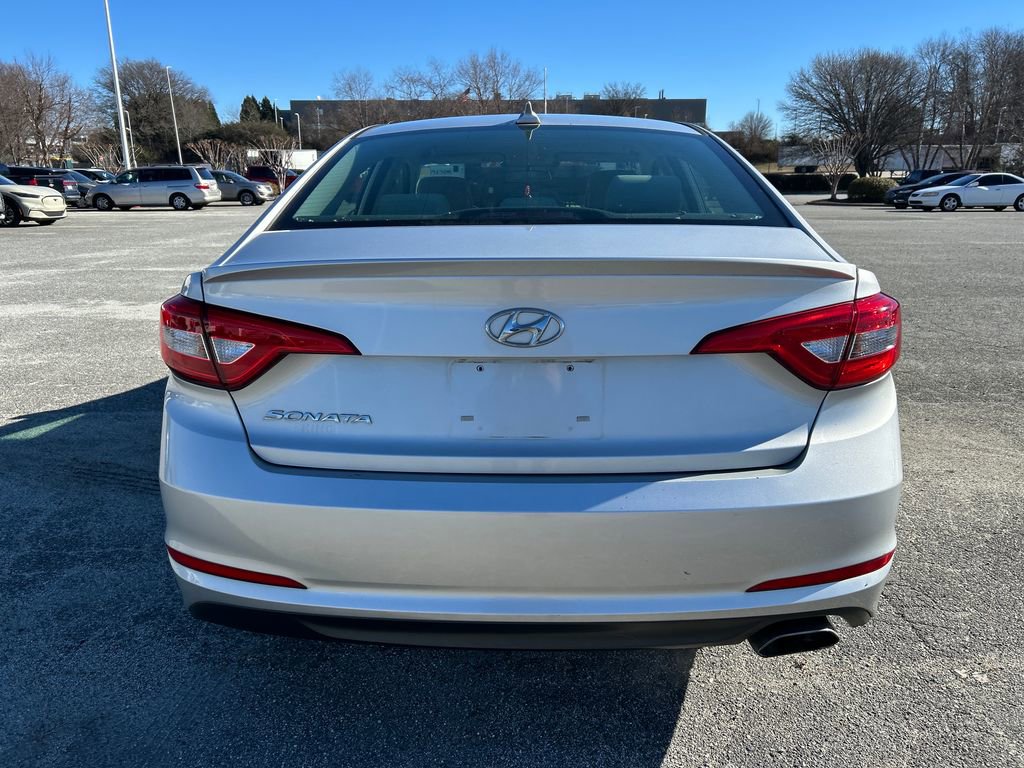 Used 2017 Hyundai Sonata SE image 5