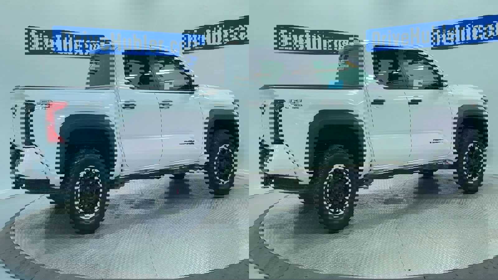 Used 2024 Toyota Tacoma TRD Off-Road image 8