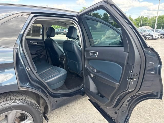 Used 2023 Ford Edge SEL w/ Sport Appearance Package AWD/4WD image 10